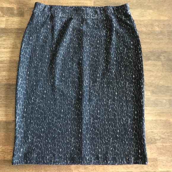 Liz Claiborne Career Skirt Size LT - Picture 4 of 5